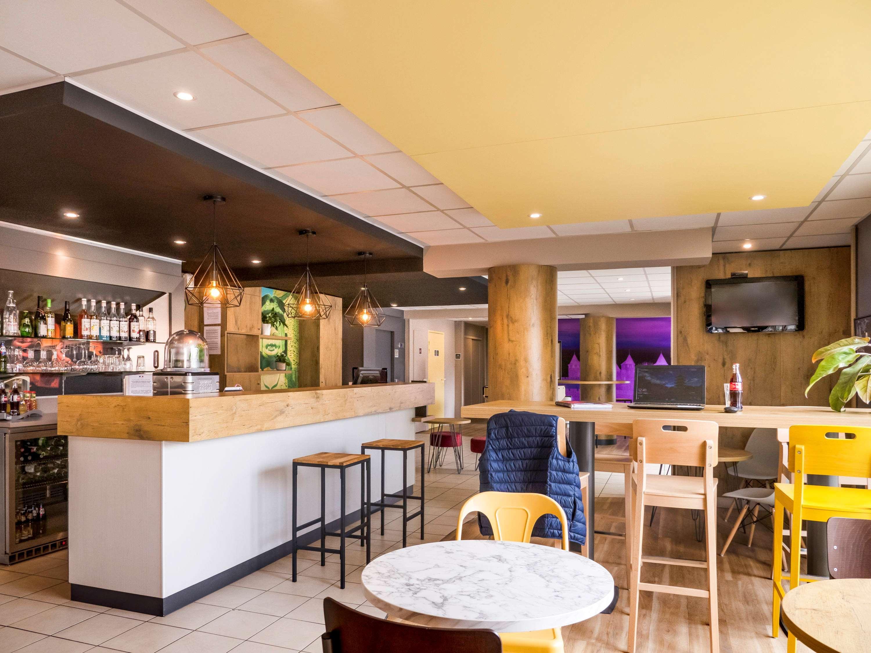 Bar/Salón ibis Carcassonne Centre la Cité