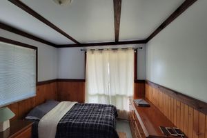 Alquiler Vacacional - Renovated Chalet facing lac Heney in Gracefield Quebec