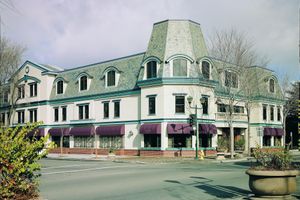 Alojamiento - The Rose Hotel