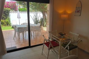 Arriendo temporal - Vacation home with a private garden and terrace near the beach