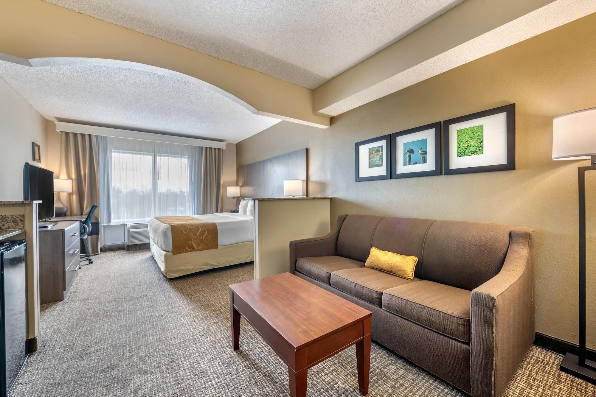 Habitación Comfort Suites Sawgrass