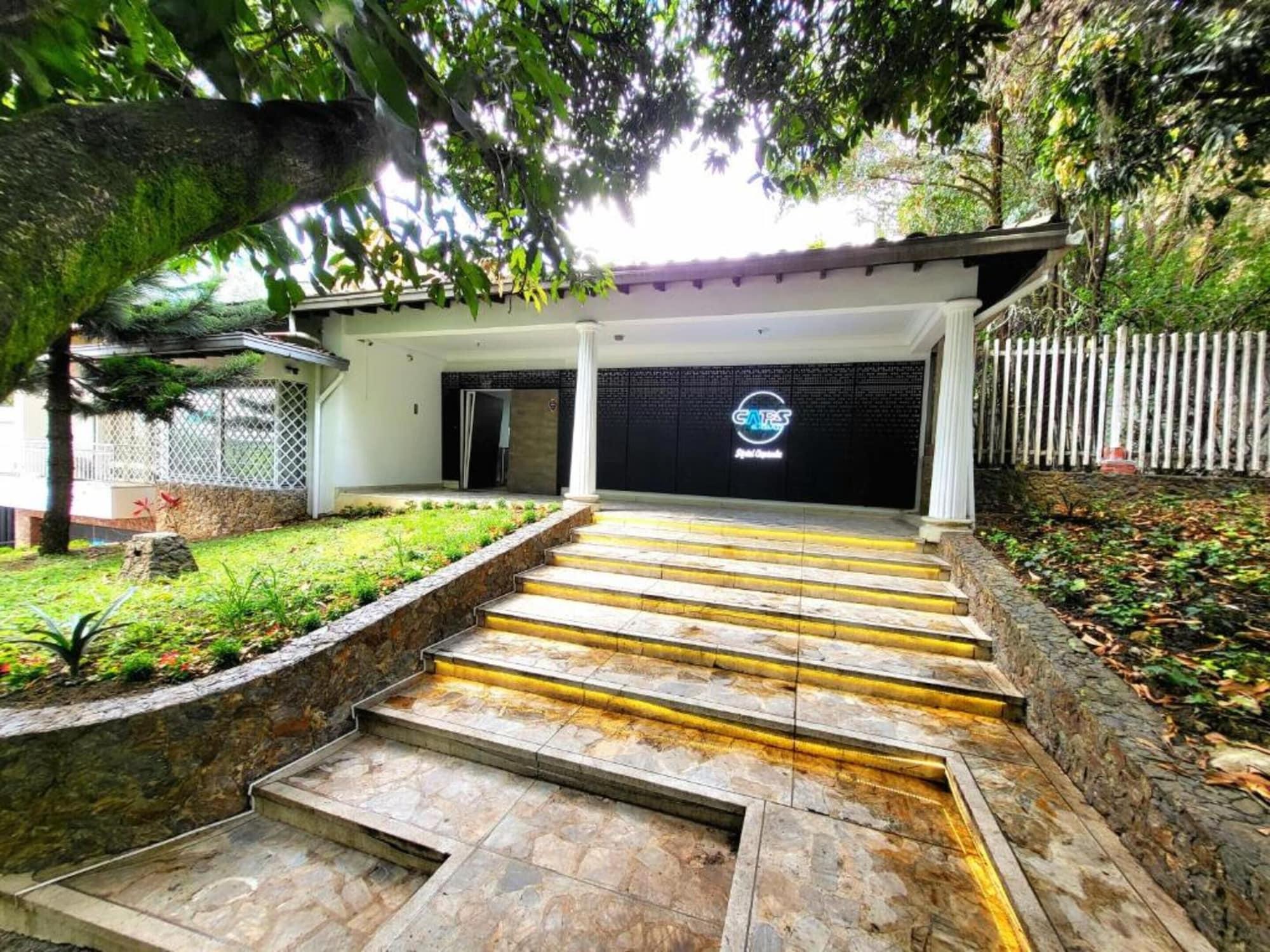 Vista Exterior Hotel Hostal Caps El Poblado