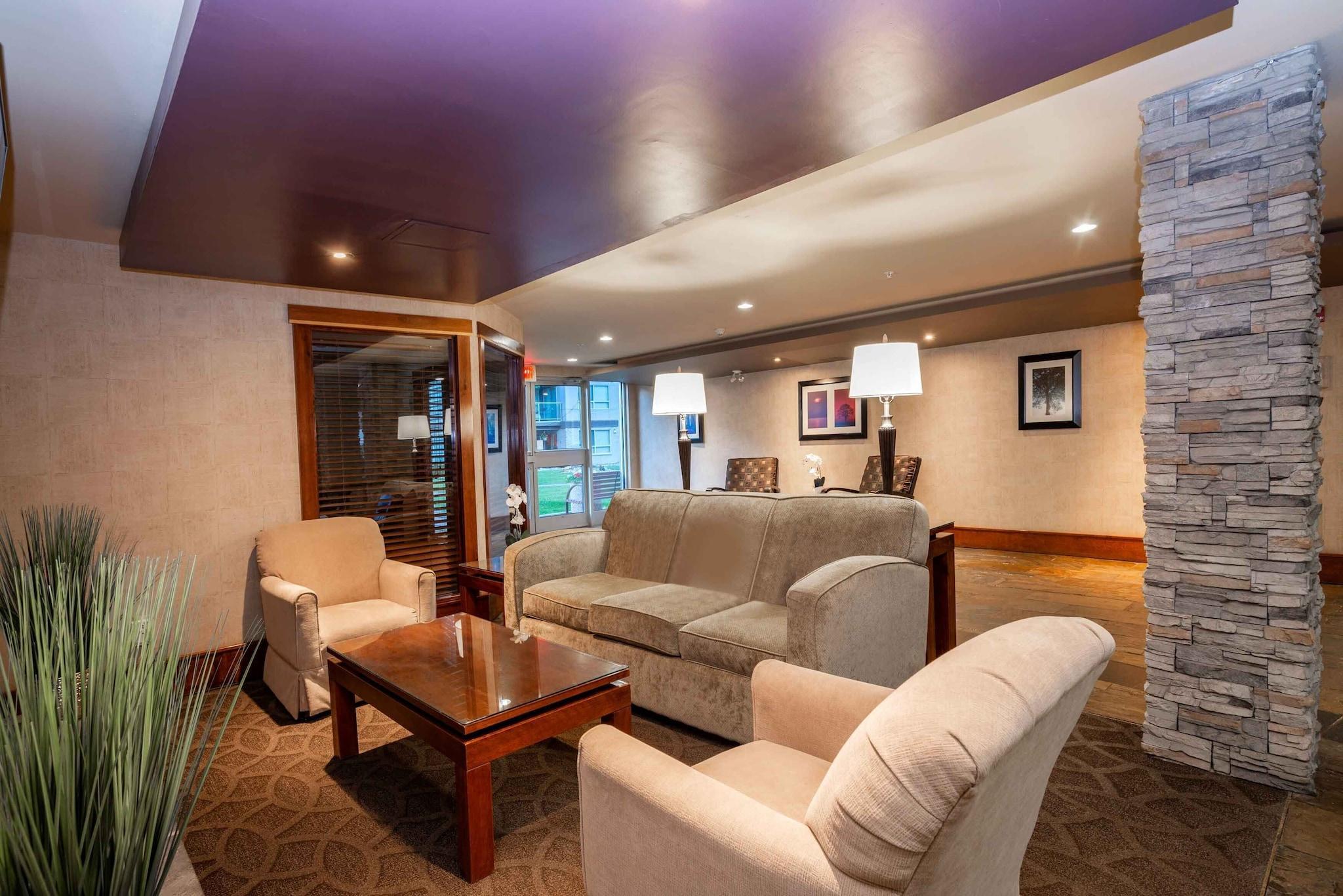Vista Lobby Sandman Hotel & Suites Regina