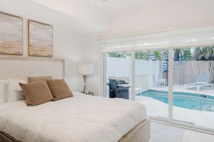 Alquiler Vacacional - Beachside Luxury Private Townhome w/ Pool & Ocean Views