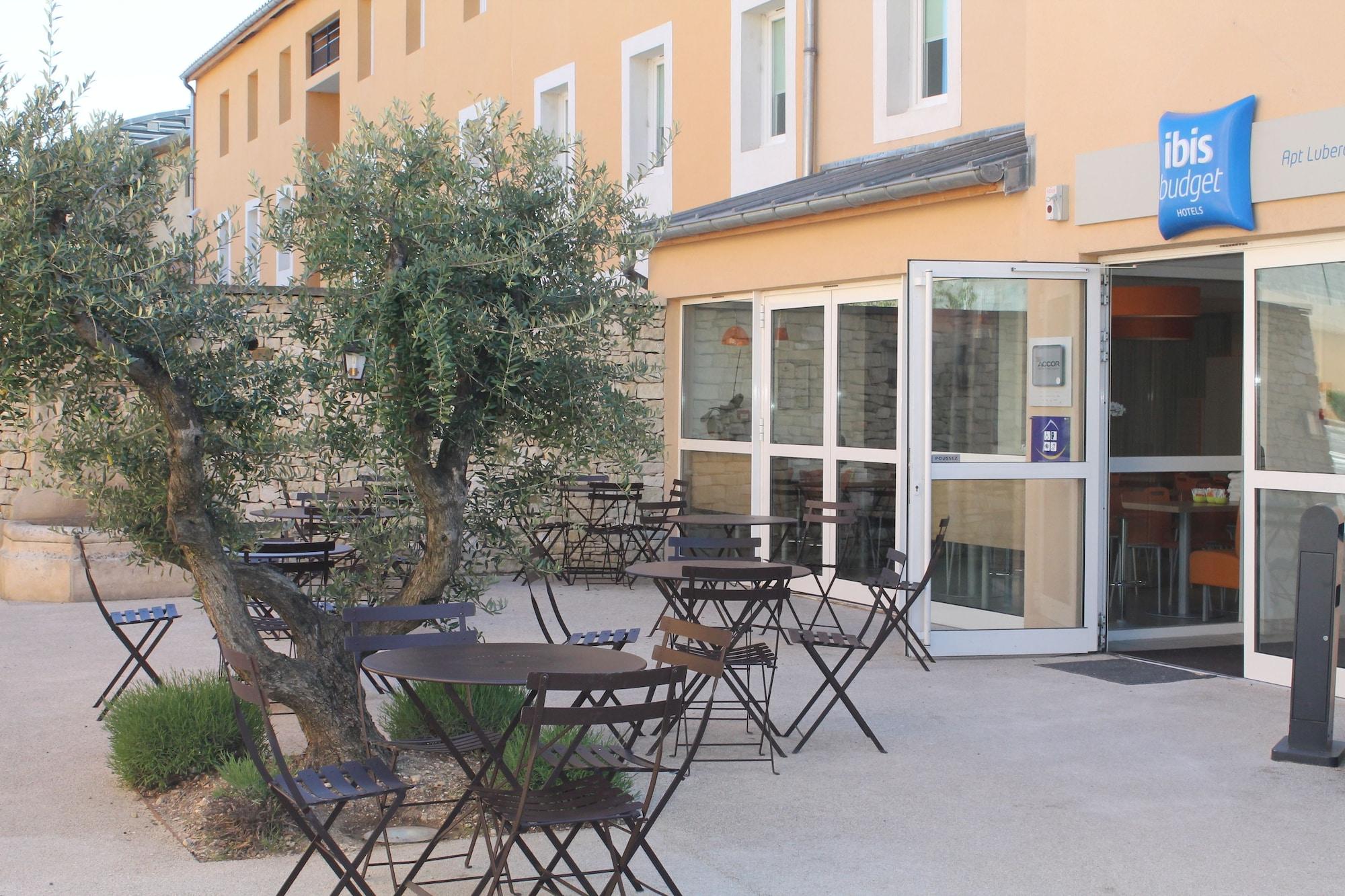 Vista Exterior First Inn Hotel