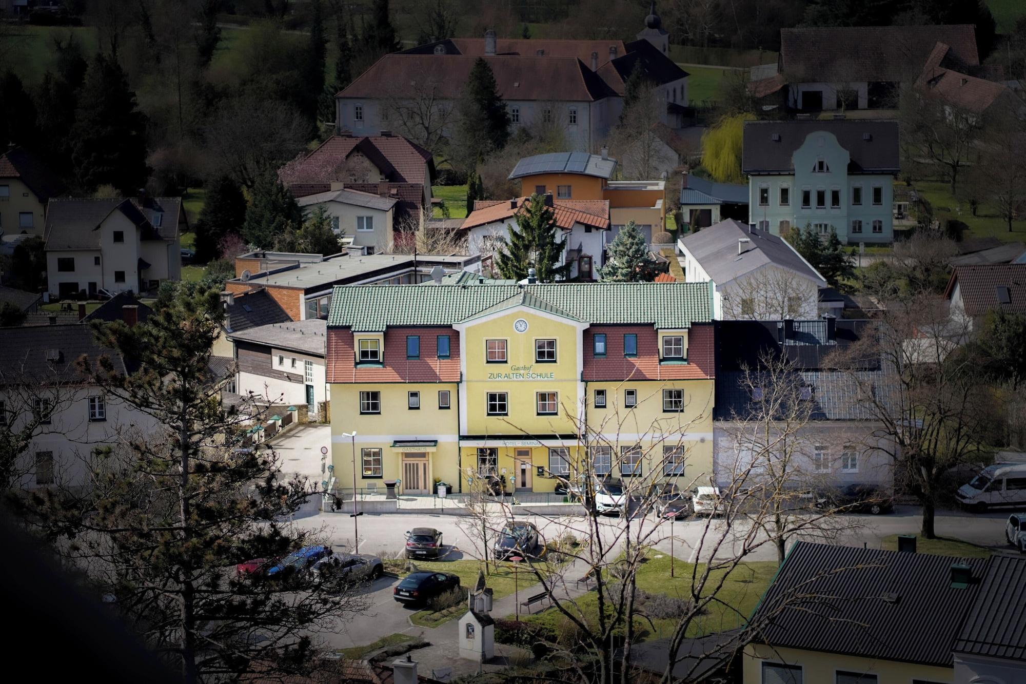 Varios Hotel Zur Alten Schule