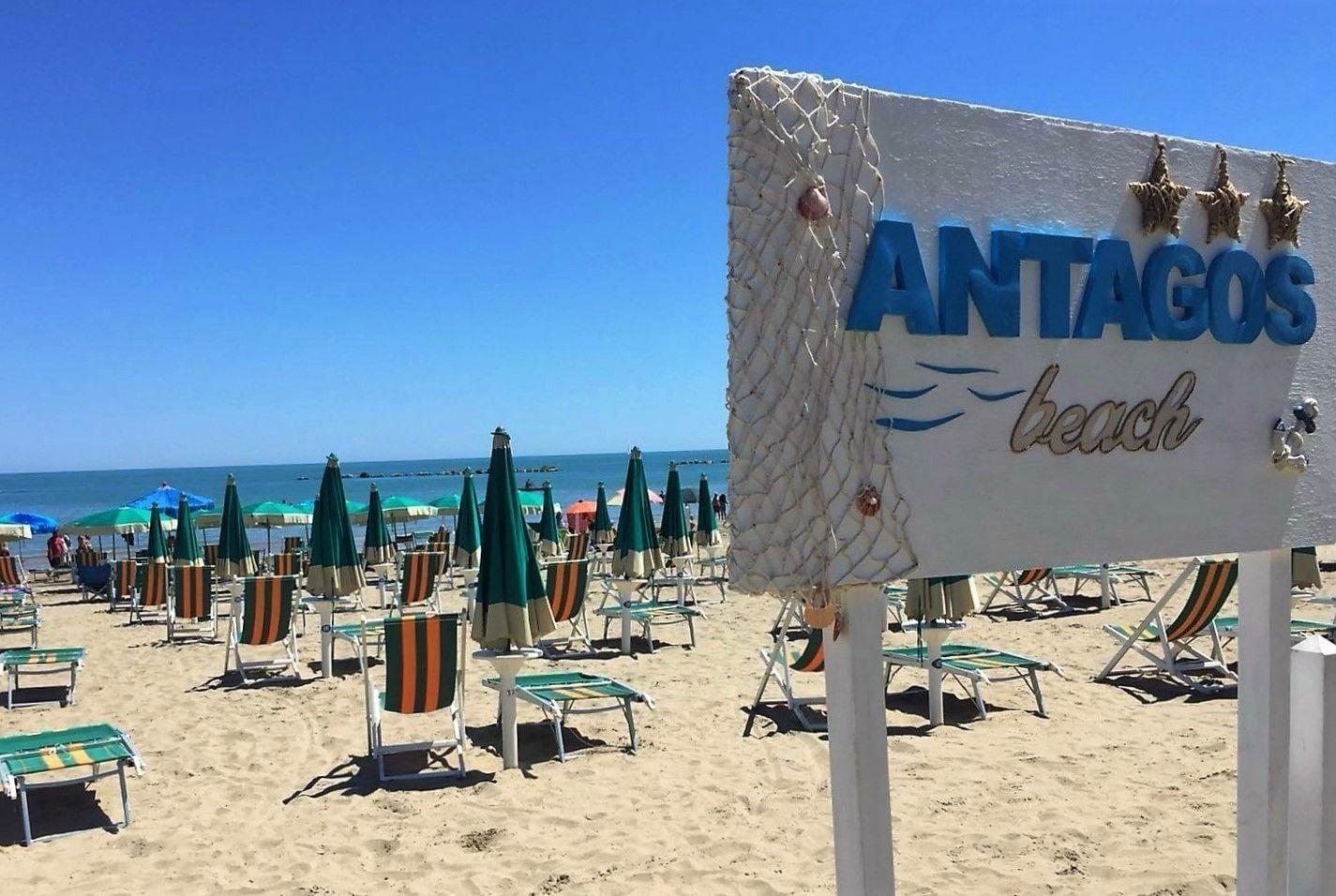 Playa Hotel Antagos