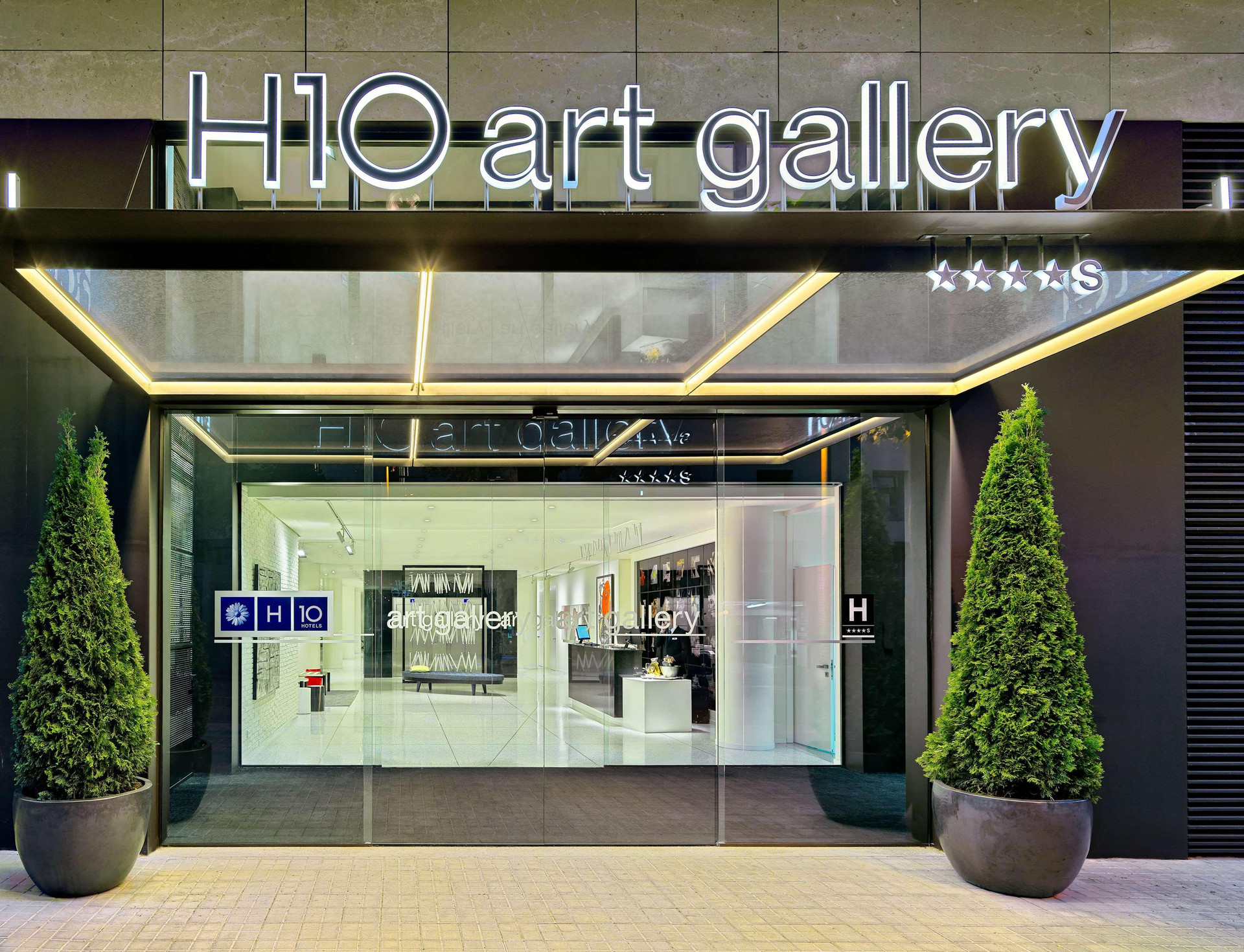 Vista Exterior H10 Art Gallery