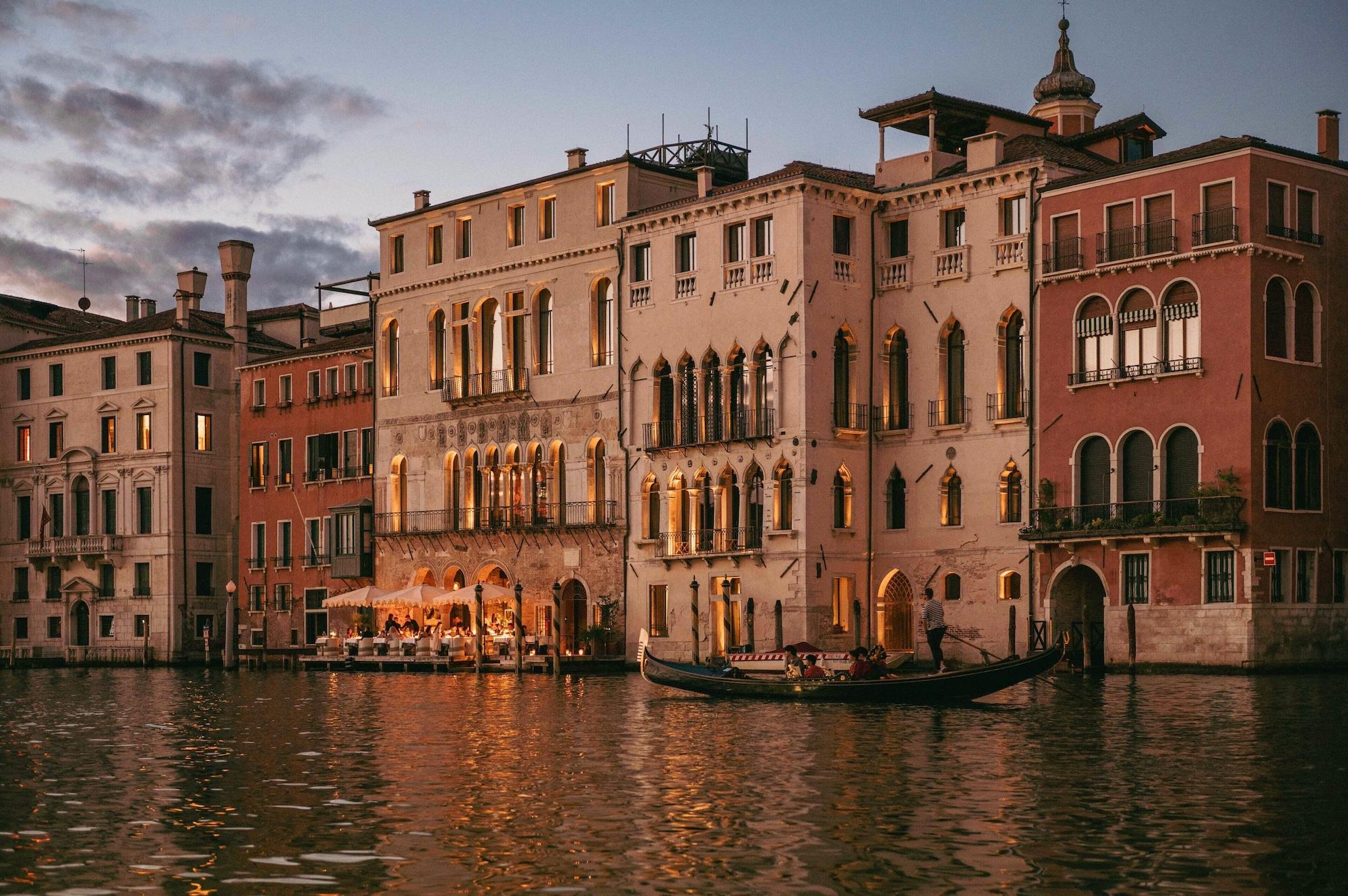 Vista Exterior The Venice Venice Hotel