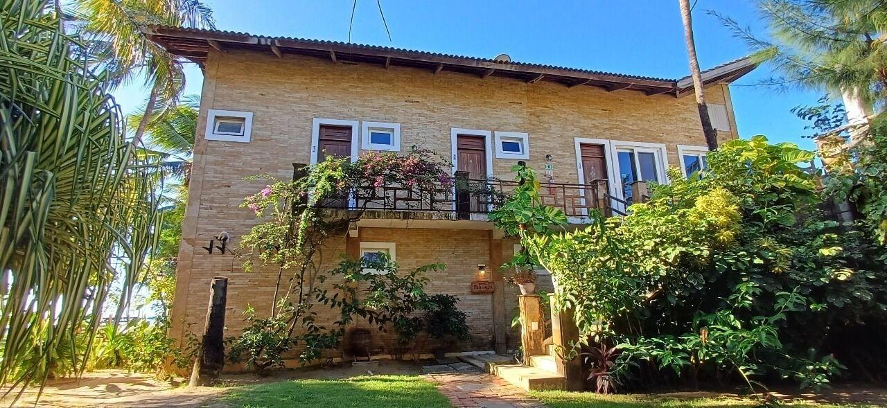 Vista da fachada La casa di pietra