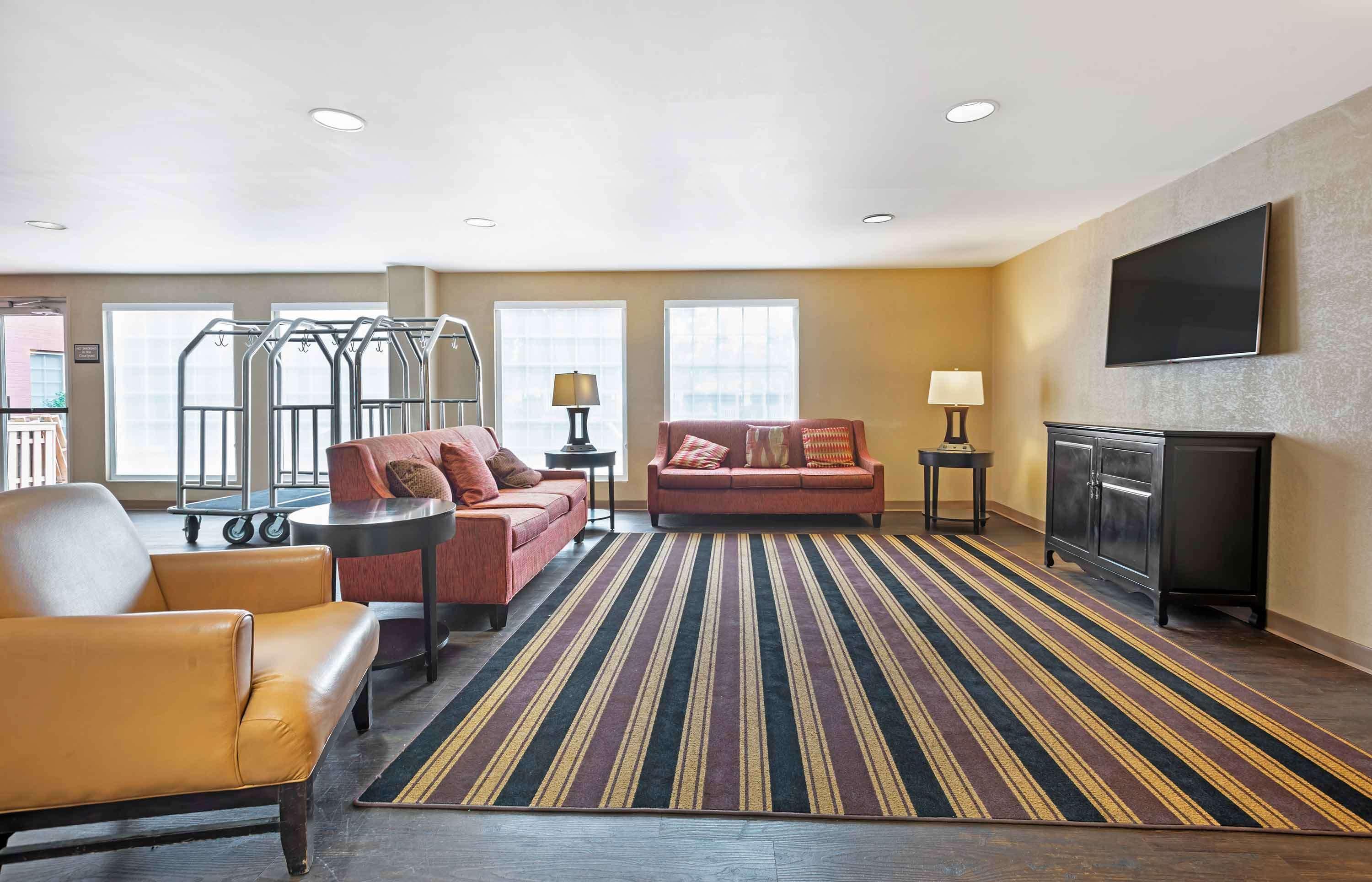 Vista Lobby Extended Stay America Suites Secaucus New York City Area