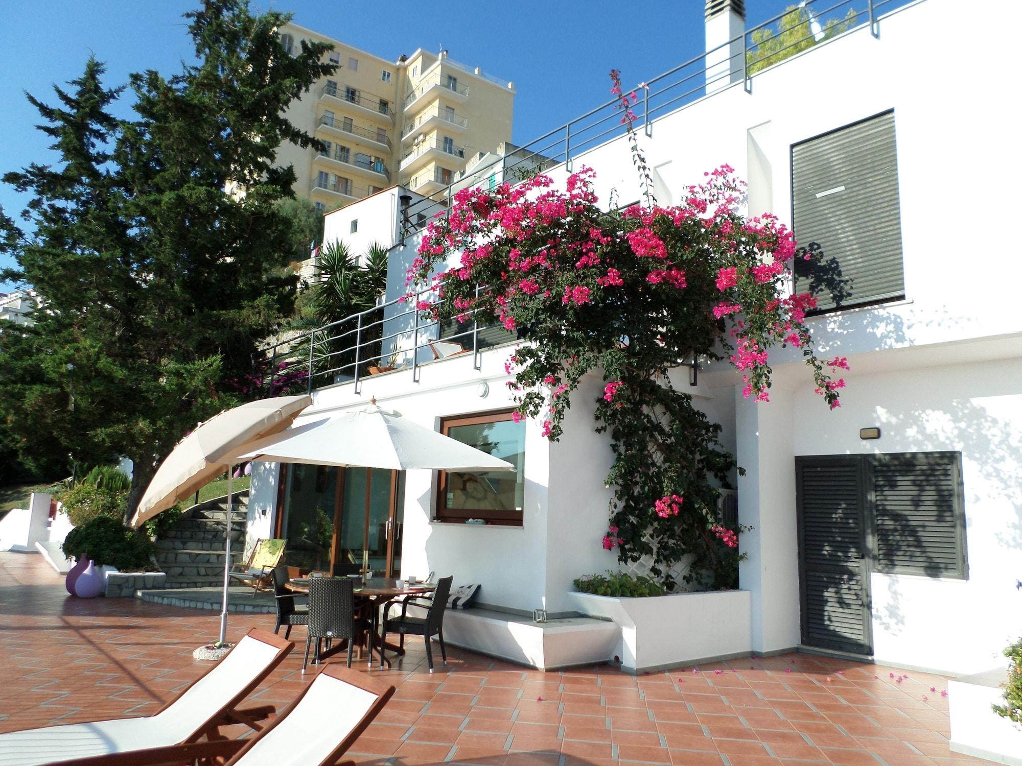 Vista Exterior B&B Baia Scirocco