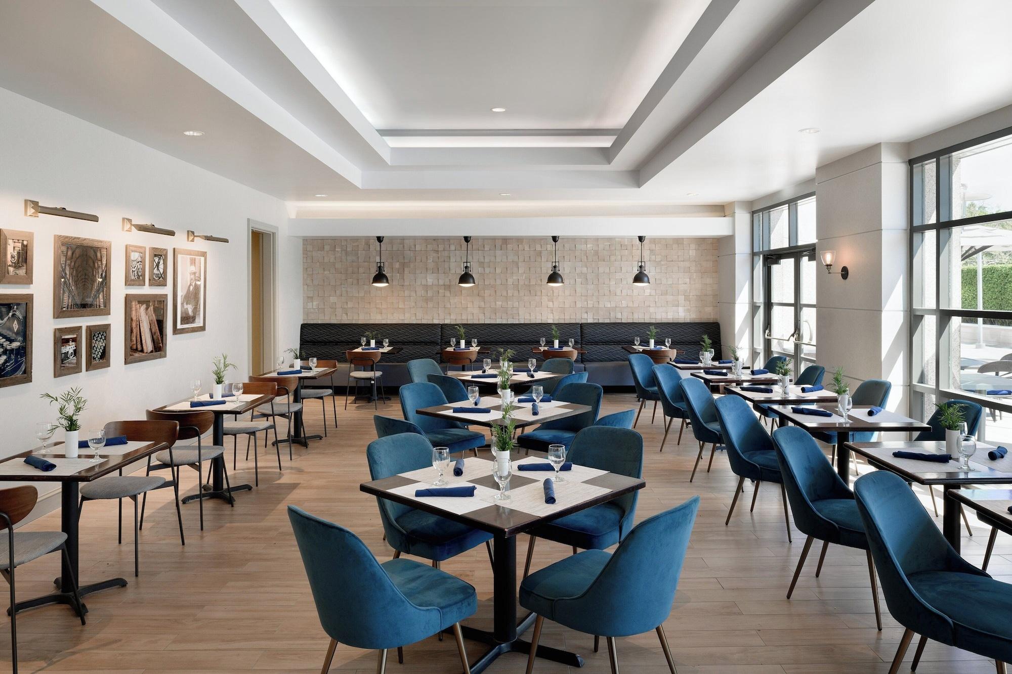 Restaurant Sheraton Cerritos Hotel