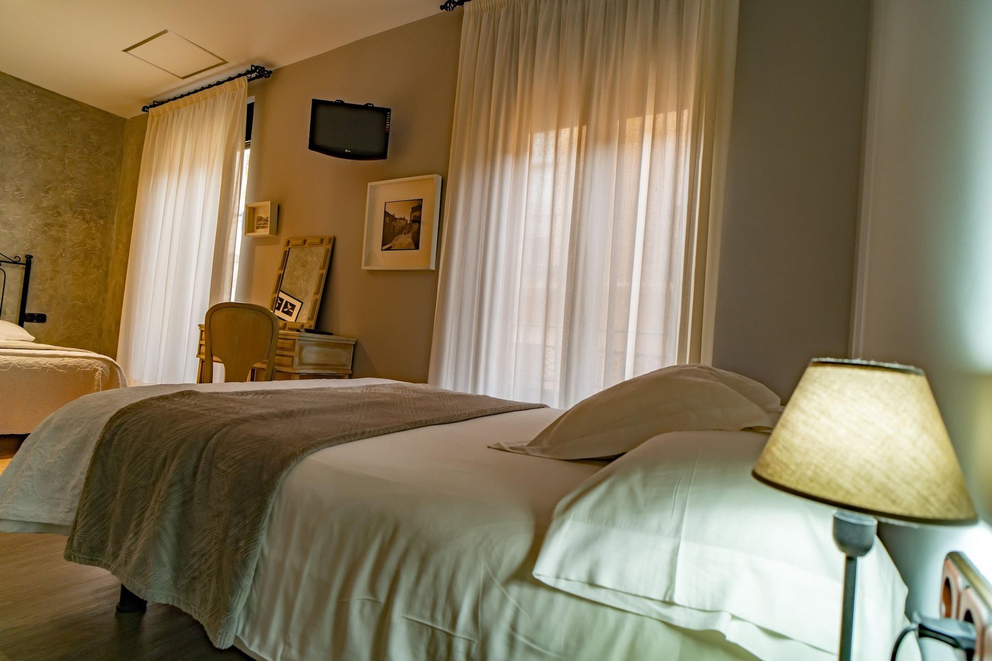 Varios Hotel Alfonso IX