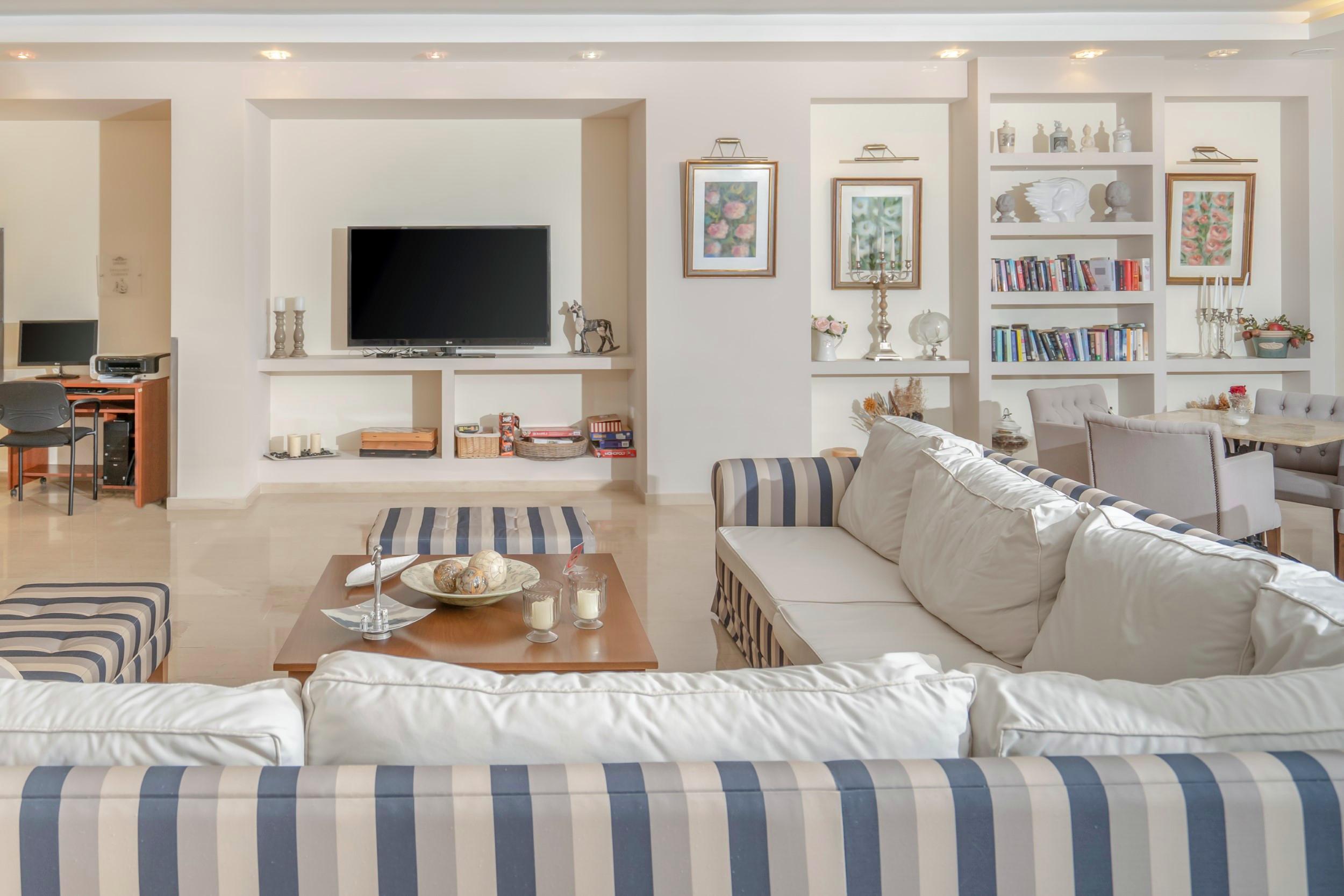 Vista Lobby Art Hotel Debono