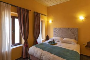 Alquiler Vacacional - Artistic 3 floors house in the heart of the Medieval Town.