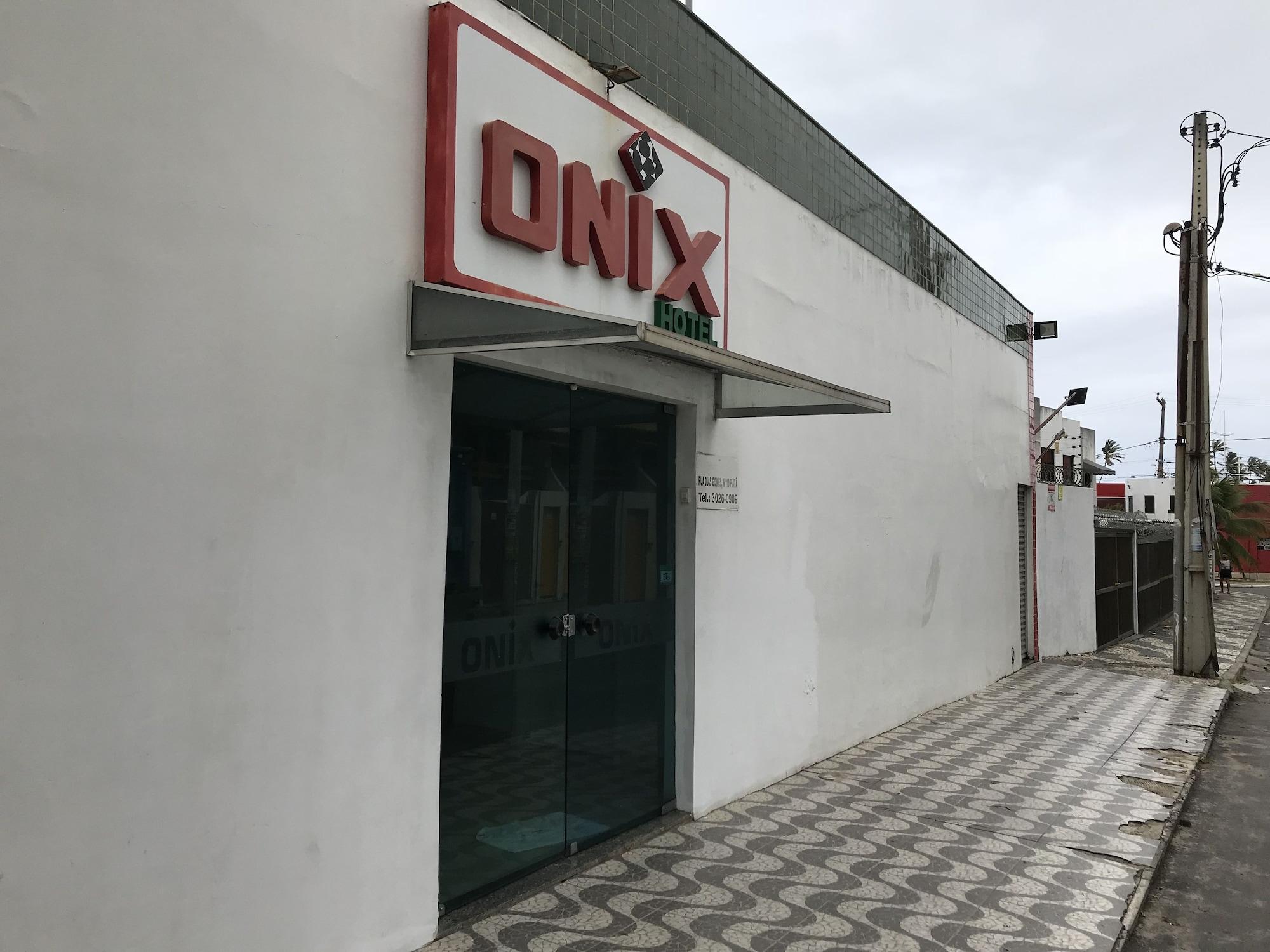 Vista Exterior Onix Hotel Praia de Piatã