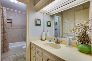 Alquiler Vacacional - Spacious Bryan Vacation Rental w/ Pool & Patio!