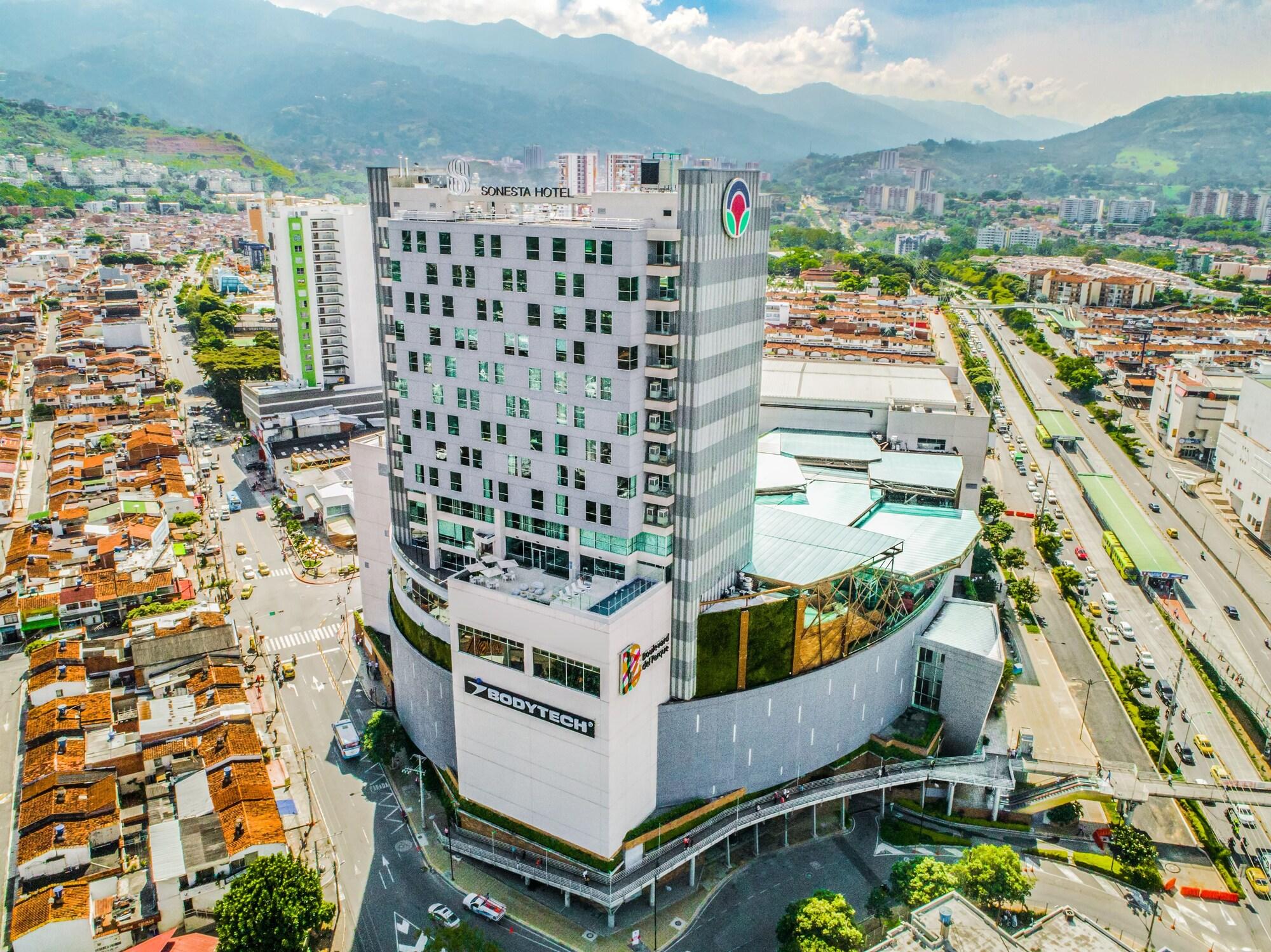 Vista Exterior Sonesta Hotel Bucaramanga