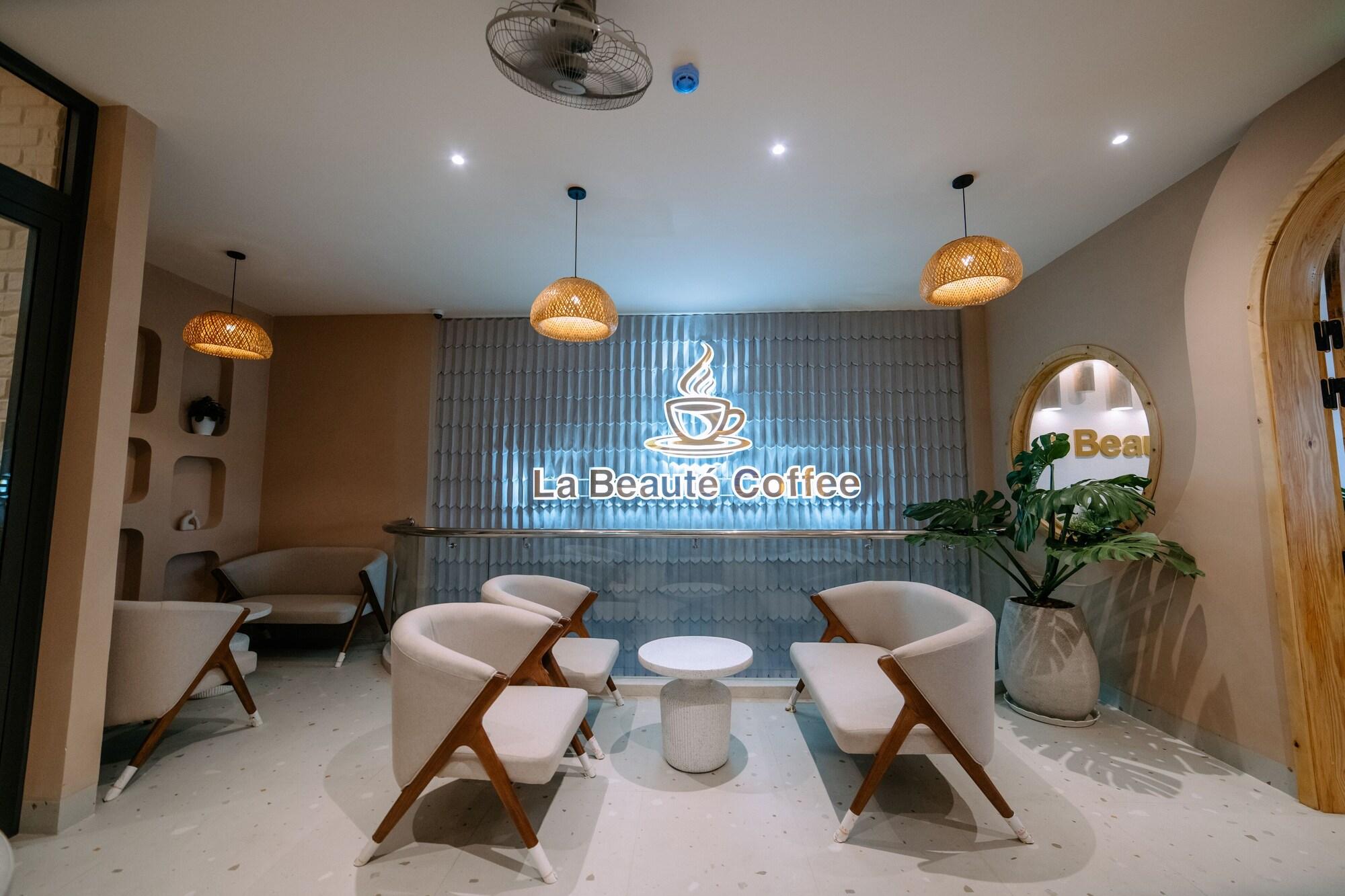 Bar/Salón La Beaute Hotel
