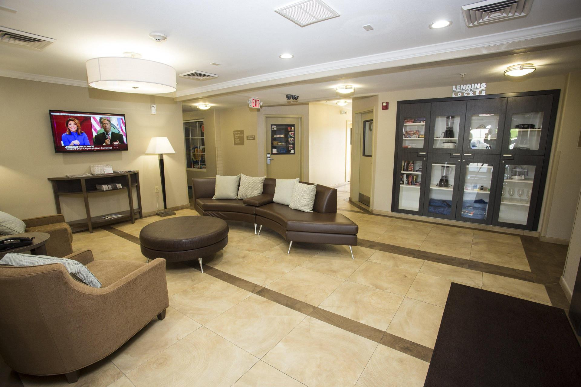 Vista Lobby Candlewood Suites Port Arthur/Nederland by IHG
