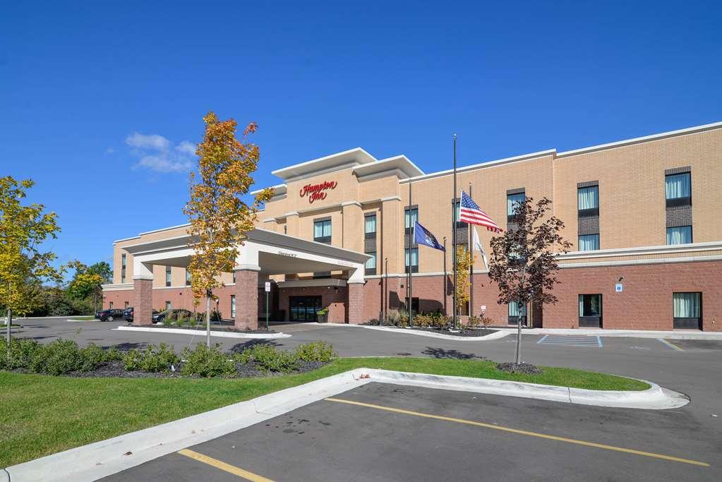 Vista Exterior Hampton Inn Brighton