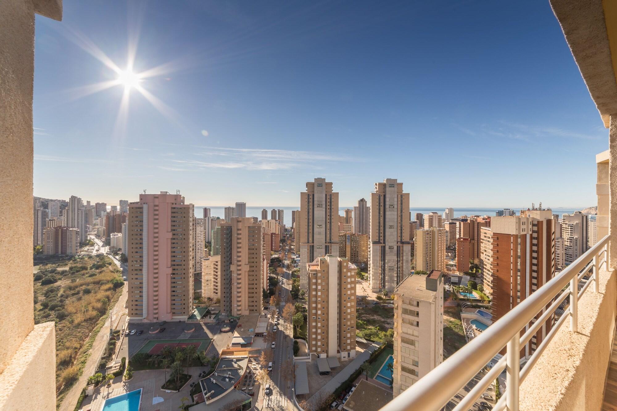 Habitación Sandos Benidorm Suites