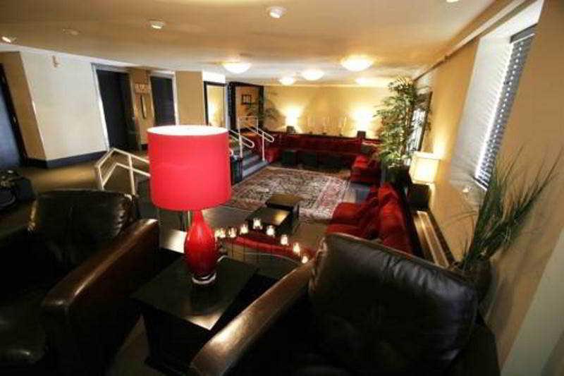 Vista Lobby Inlet Tower Hotel And Suites