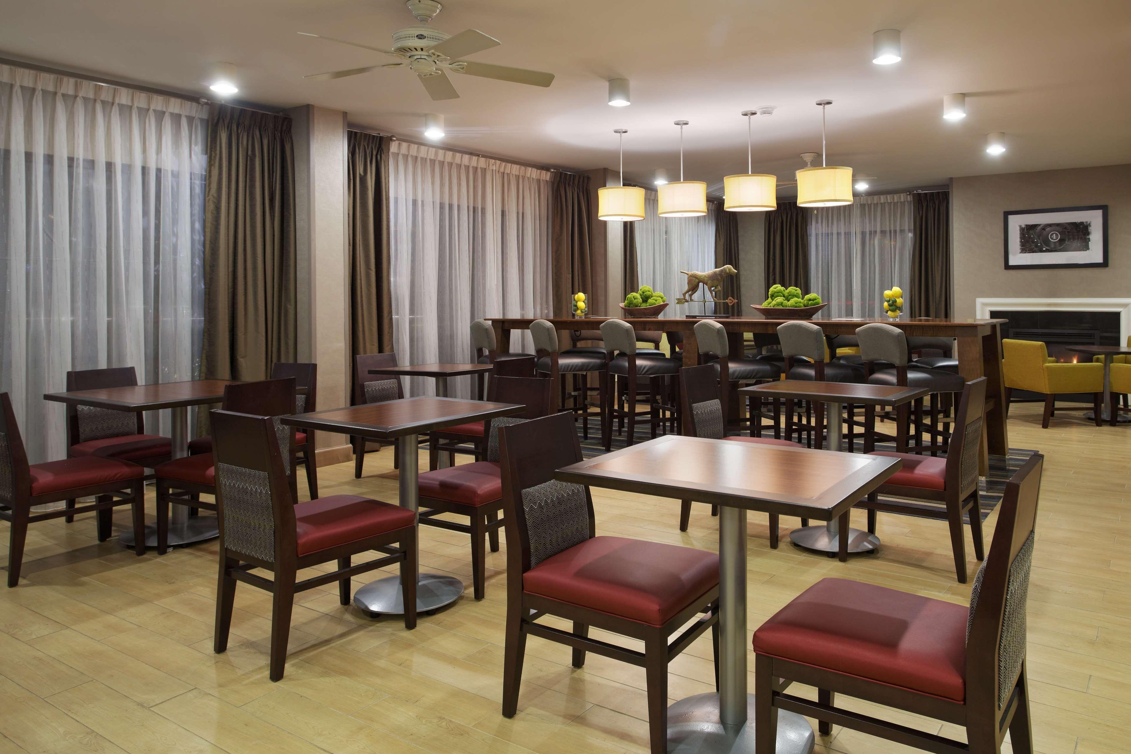 Vista Lobby Hampton Inn Charlotte - University Place