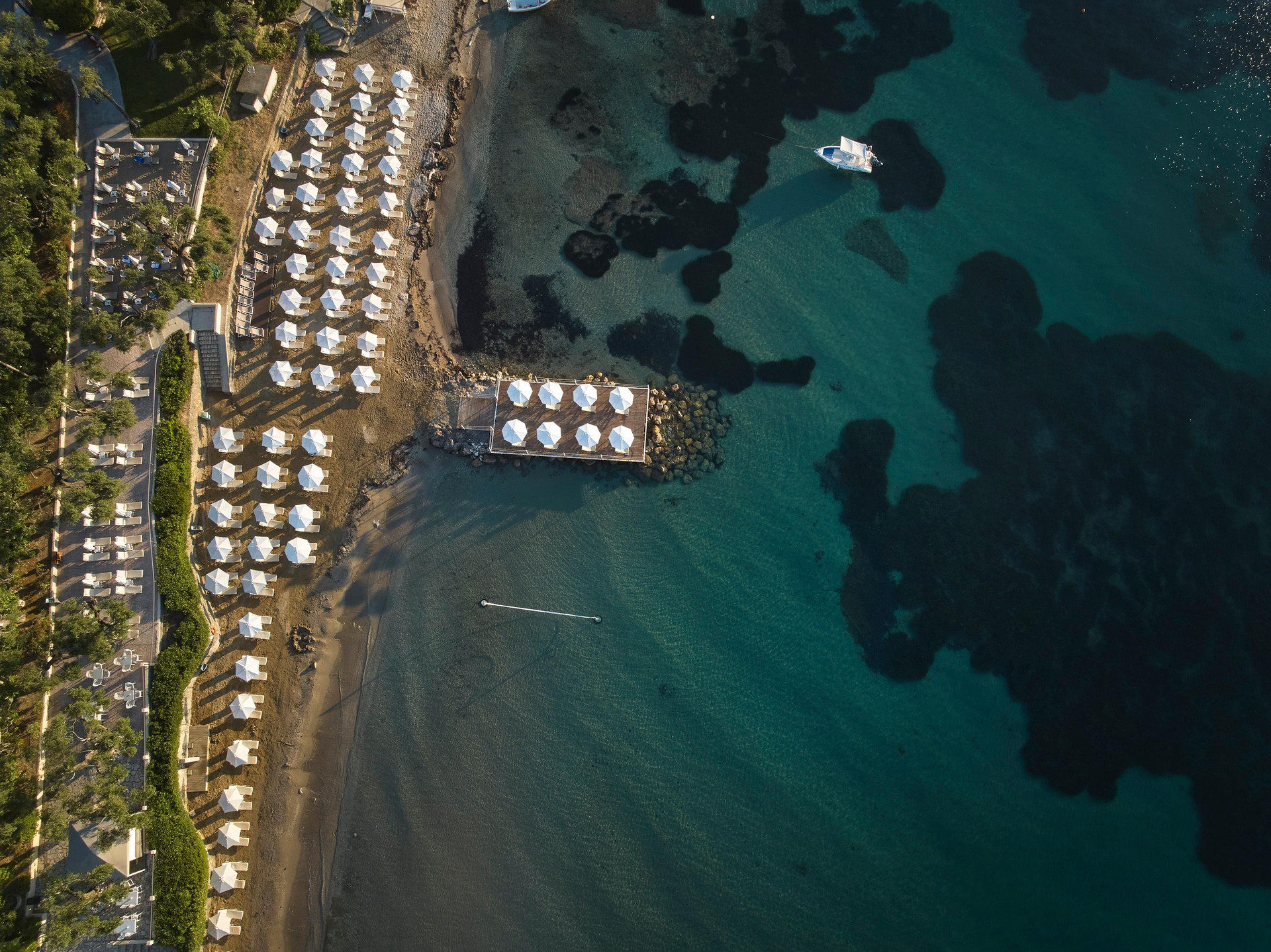 Playa Aeolos Beach Resort