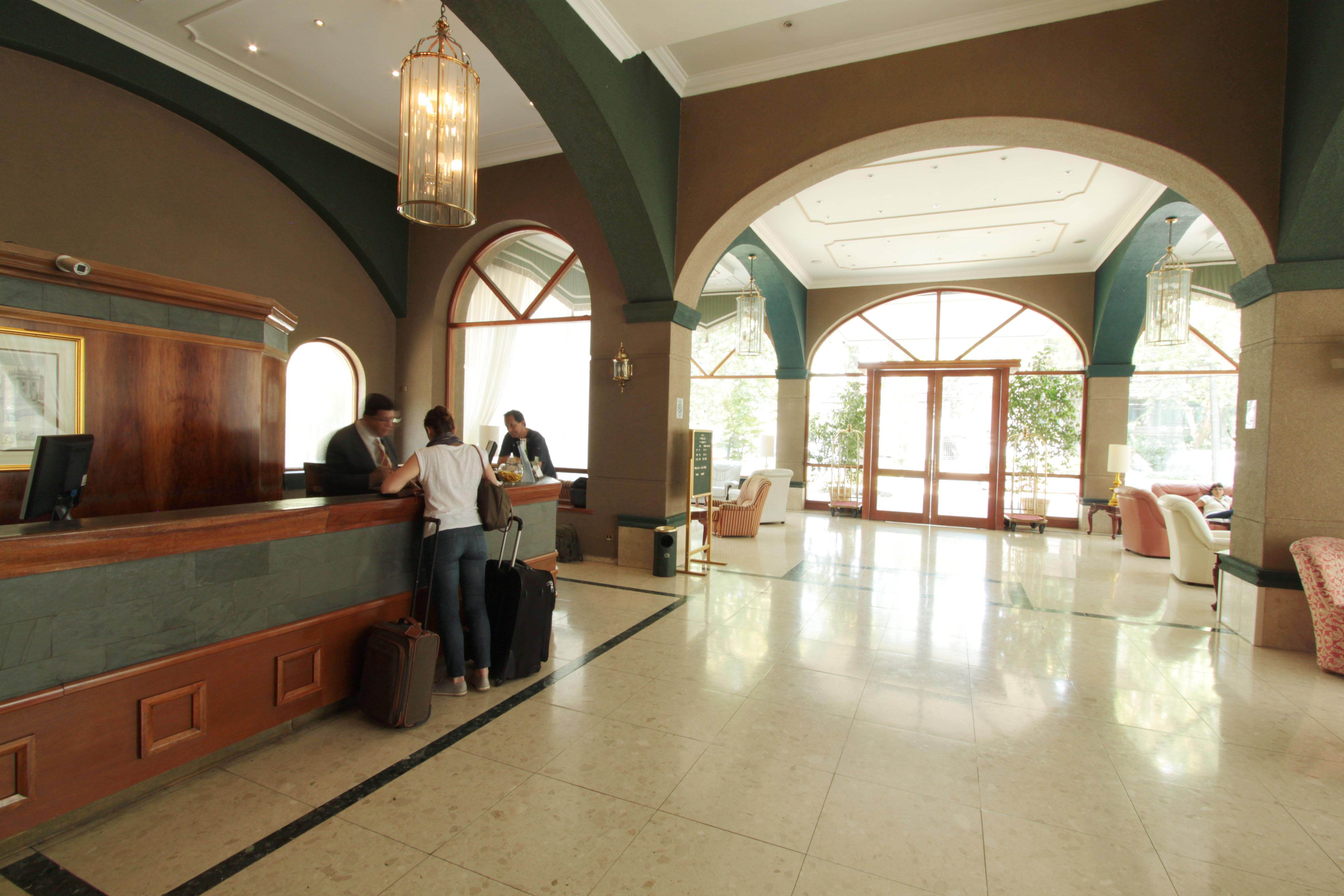 Vista Lobby Hotel Torremayor Lyon