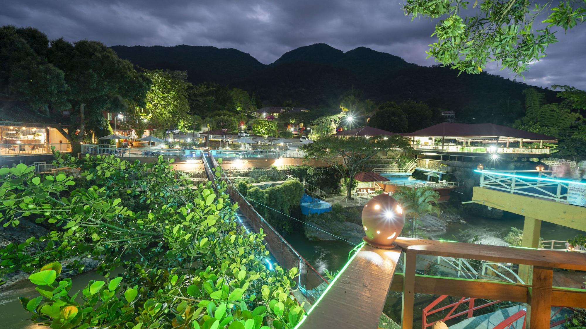 Vista Exterior Jarabacoa River Club