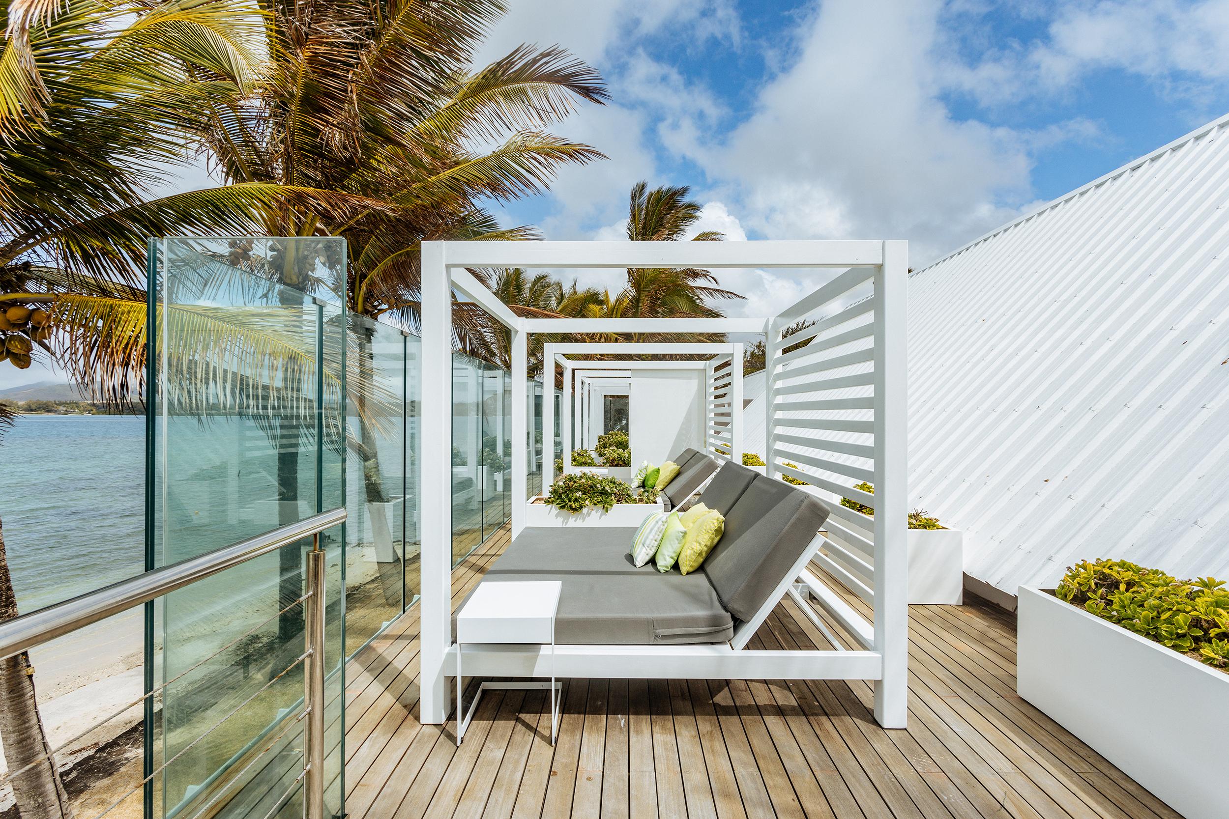 Vista Exterior Tropical Attitude, 3 Star