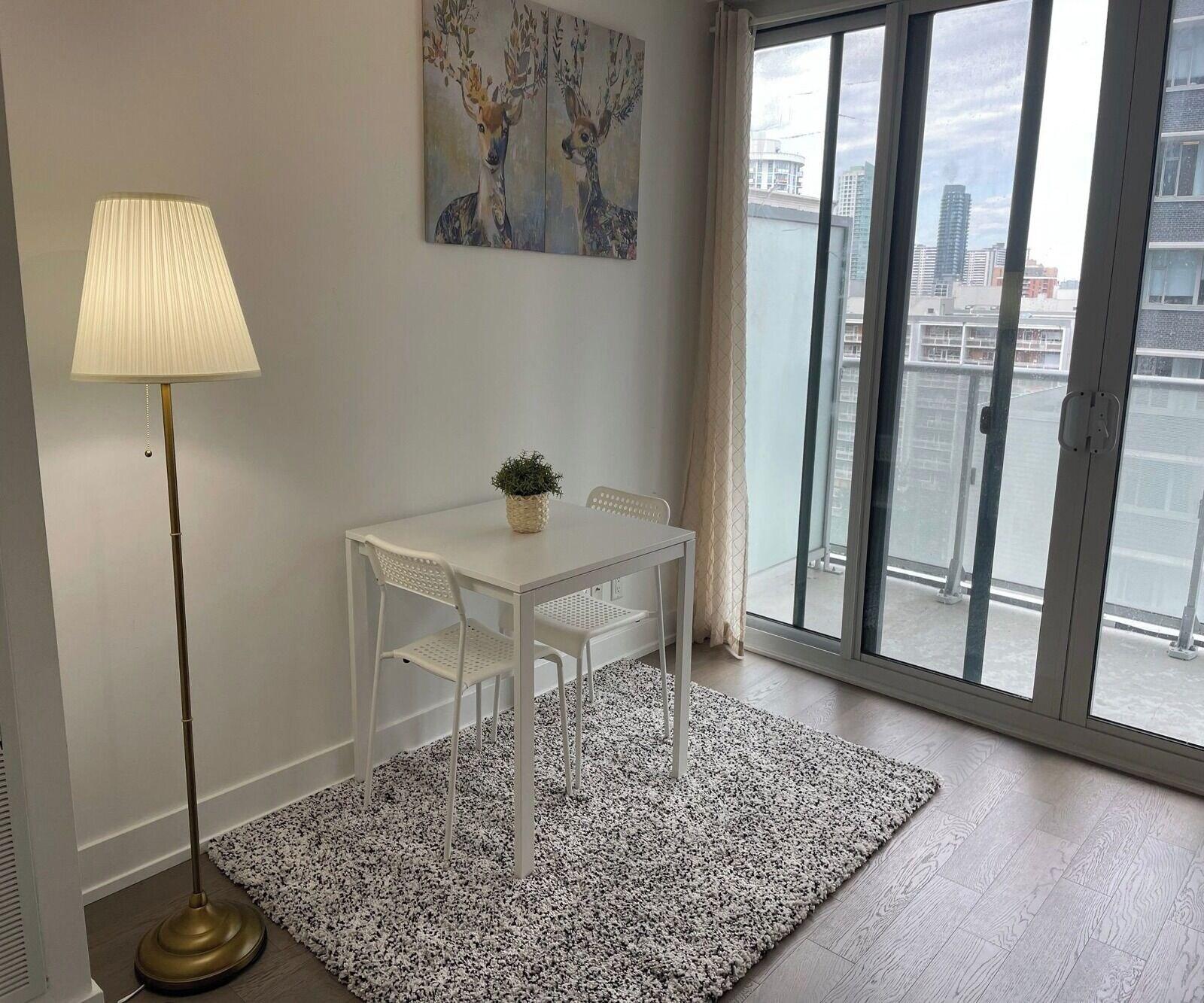 Equipamiento de Habitación Waterfront Yonge Apartments