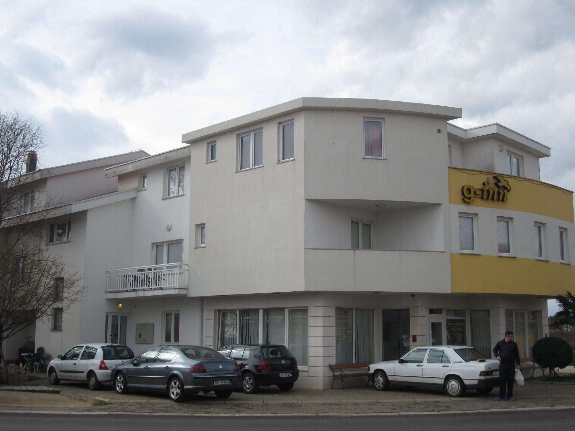 Vista Exterior Hotel Globtour Inn