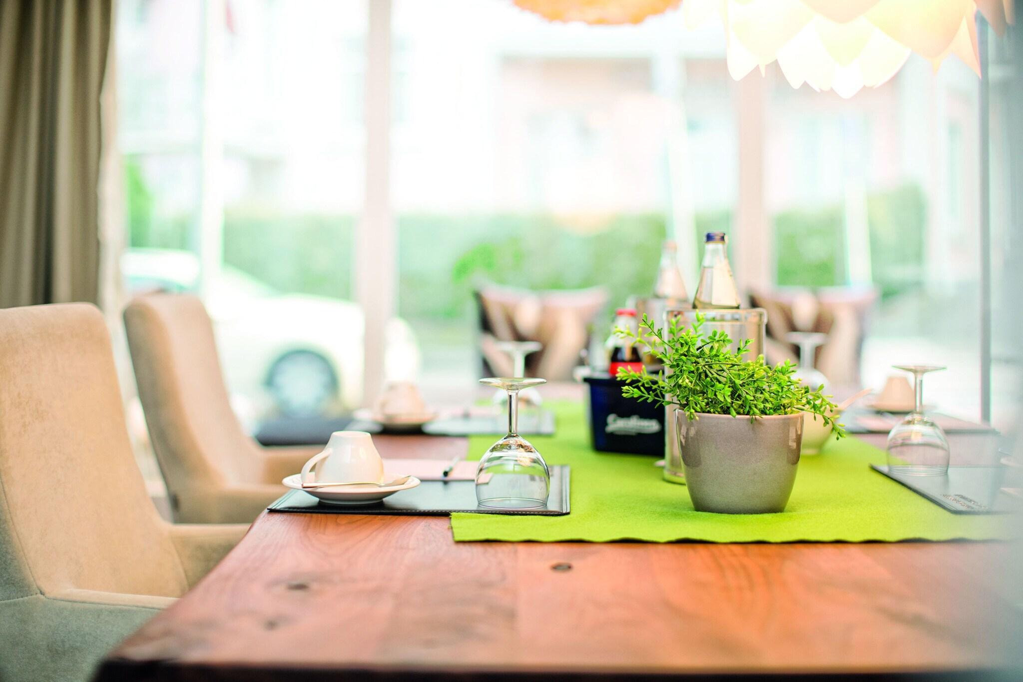 Centro de Negocios City Hotel Bosse