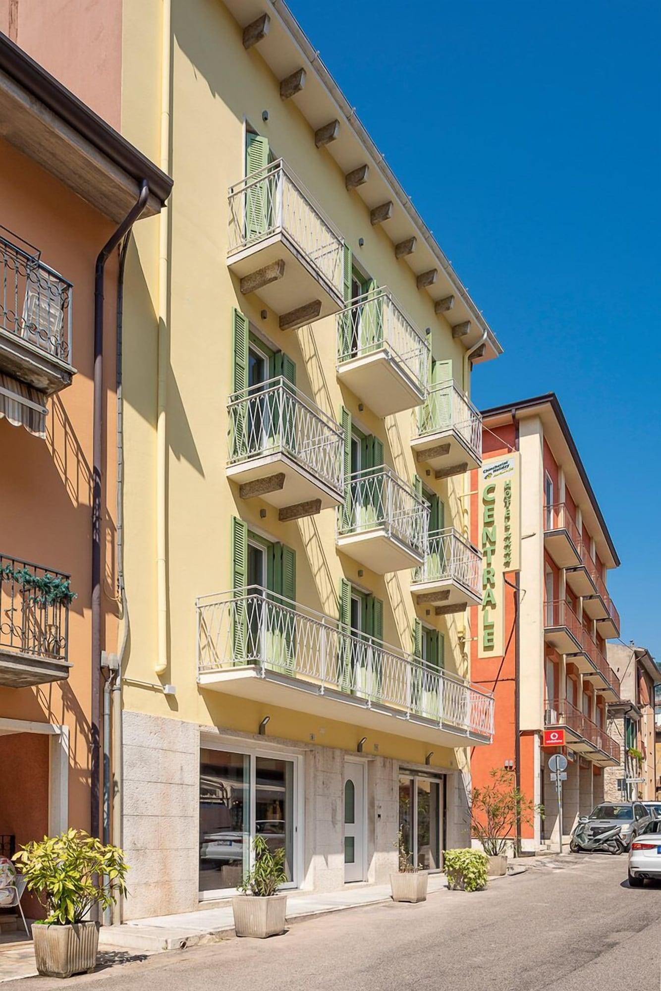 Vista Exterior Hotel Centrale