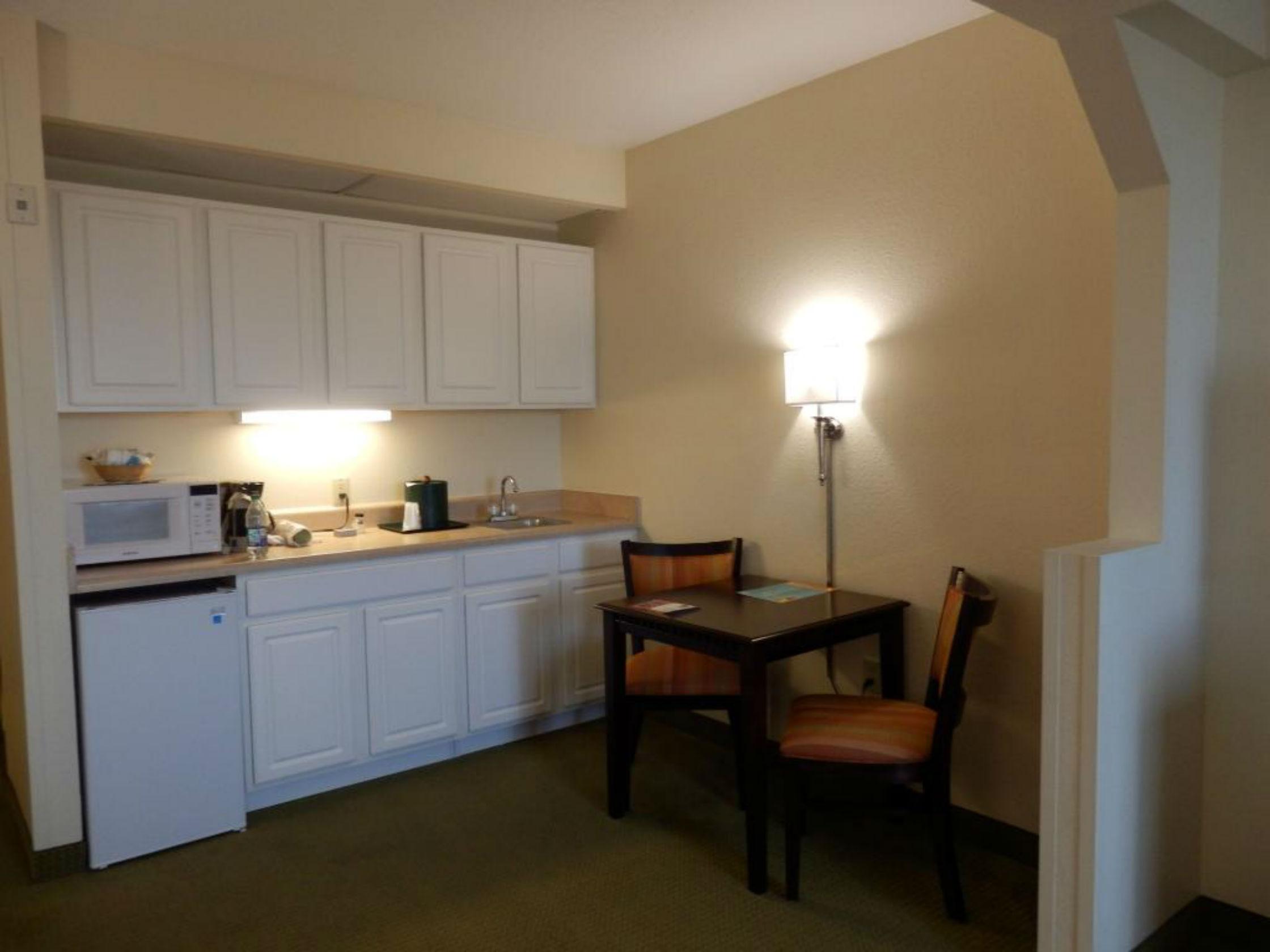 Hotel Comfort Suites Maingate East