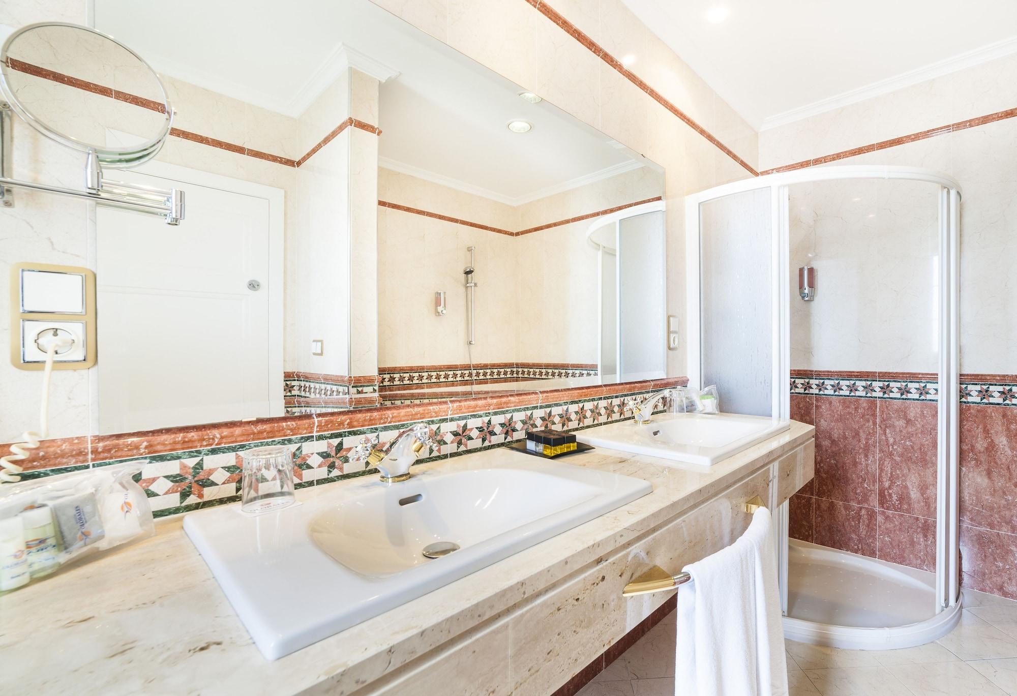 Habitación Globales Reina Cristina
