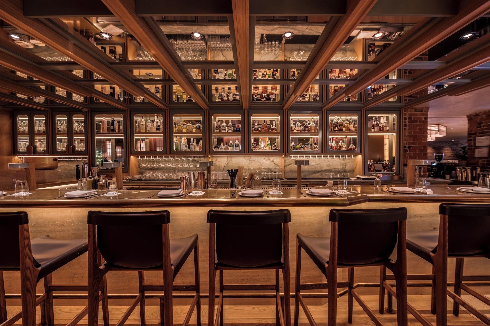 Bar/Salón Hotel Nelligan