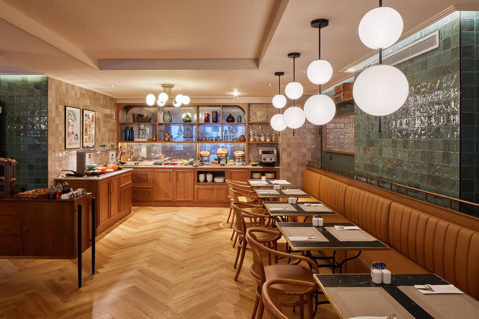Restaurant Via Sants Hotel Barcelona, Tapestry Collection by Hilton
