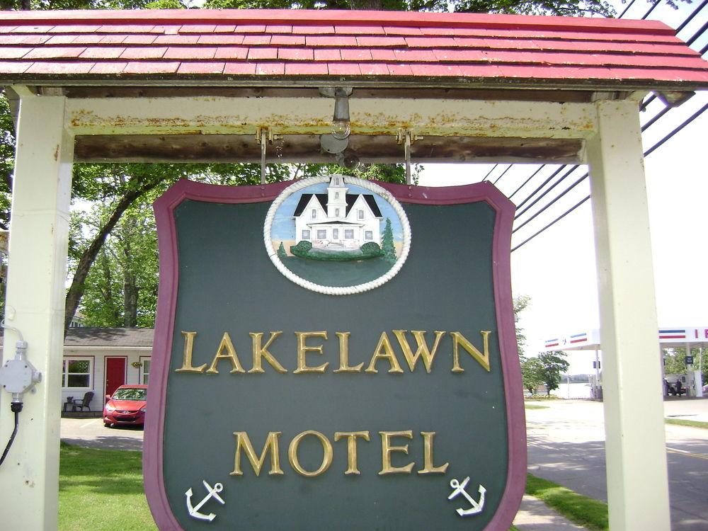 Lakelawn B&B and Motel by null