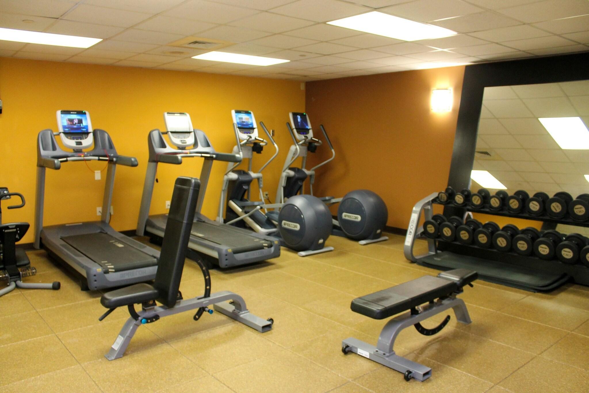 Gimnasio DoubleTree Suites by Hilton Dayton - Miamisburg