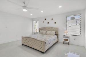 Alquiler Vacacional - 5 BDR, 9 beds, Sleeps 12, Luxury Oasis Pool, 6 miles to beach