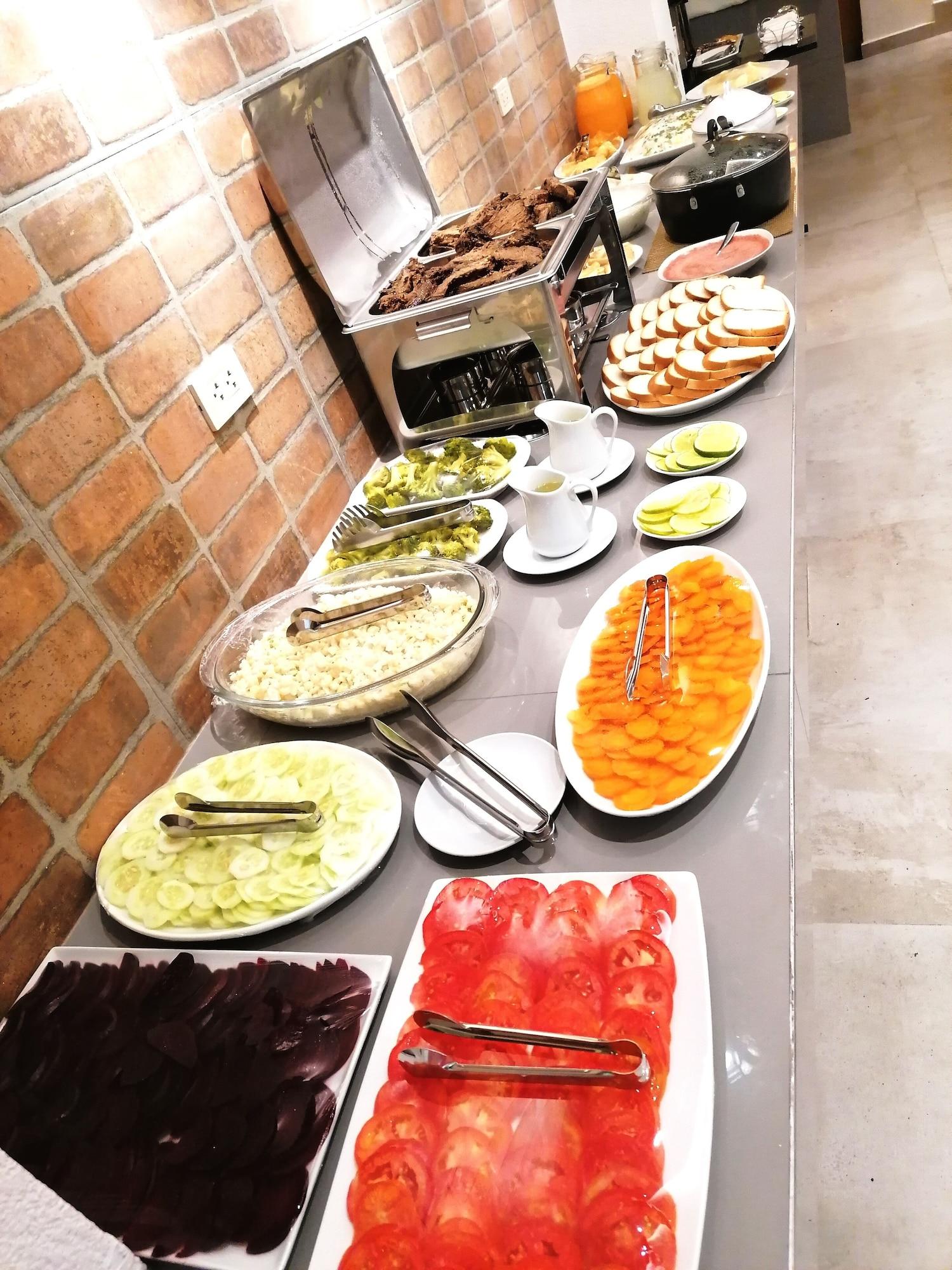 Restaurant Premium Suites Deluxe Aparthotel Equipetrol