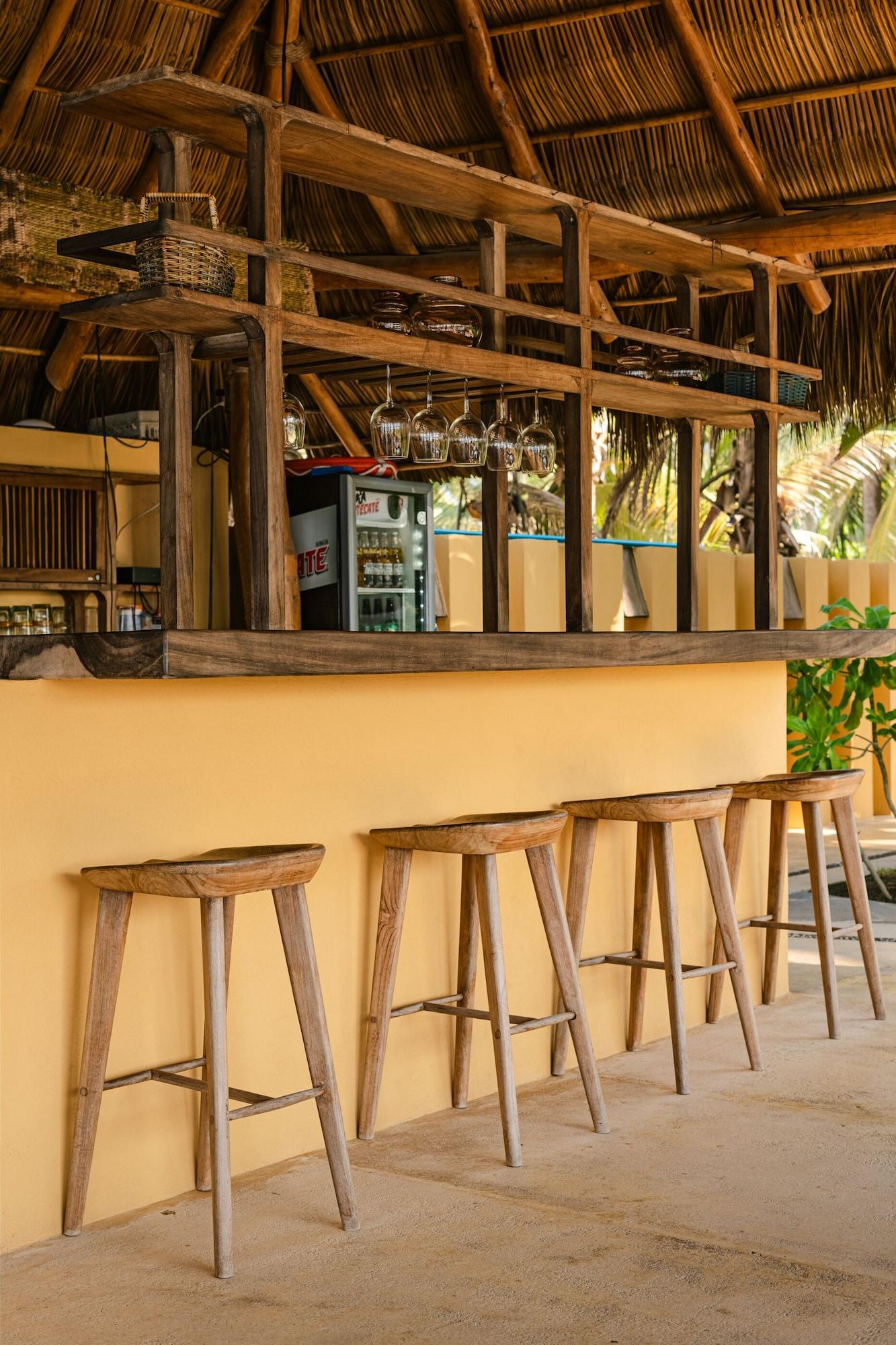 Bar/Salón Chantli Mare