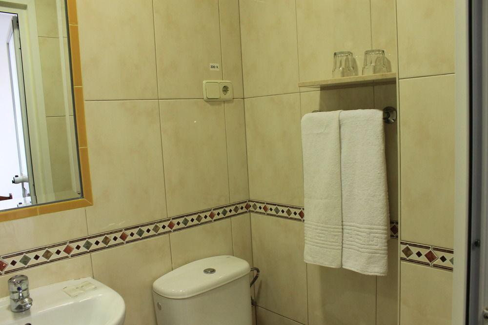 Equipamiento de Habitación Hostal Conchita Legazpi