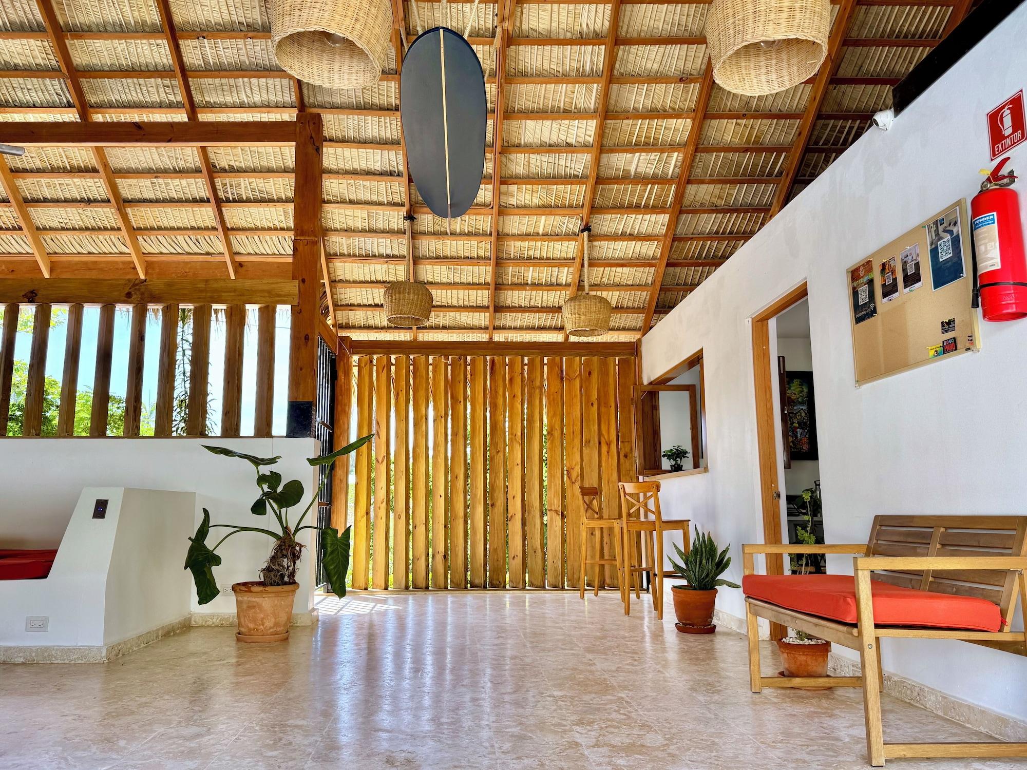 Vista Lobby La Curadina Encuentro Surf Hotel