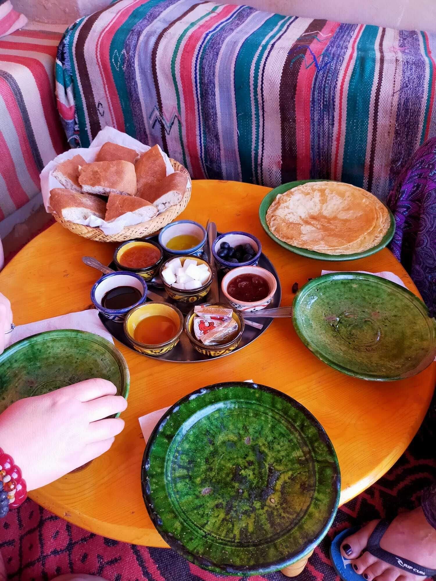 Restaurant Camp Mbark authentic