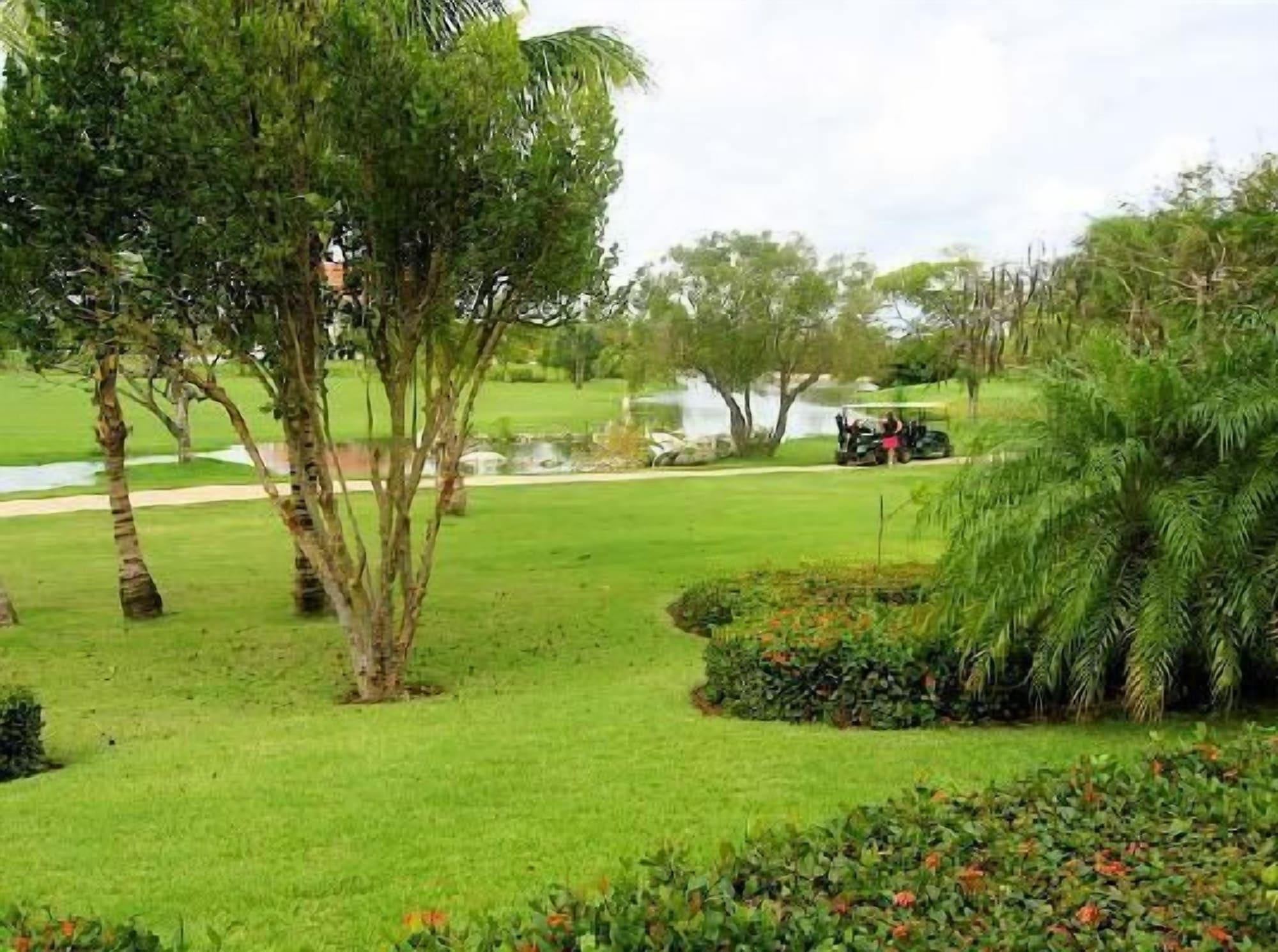 Campo de Golf The Golf Suites